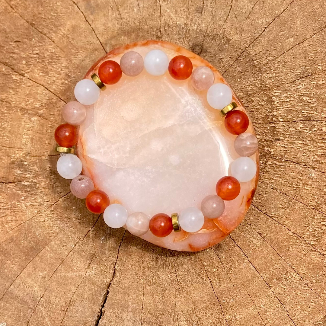 Lithotherapy Bracelet: Fertility and Femininity